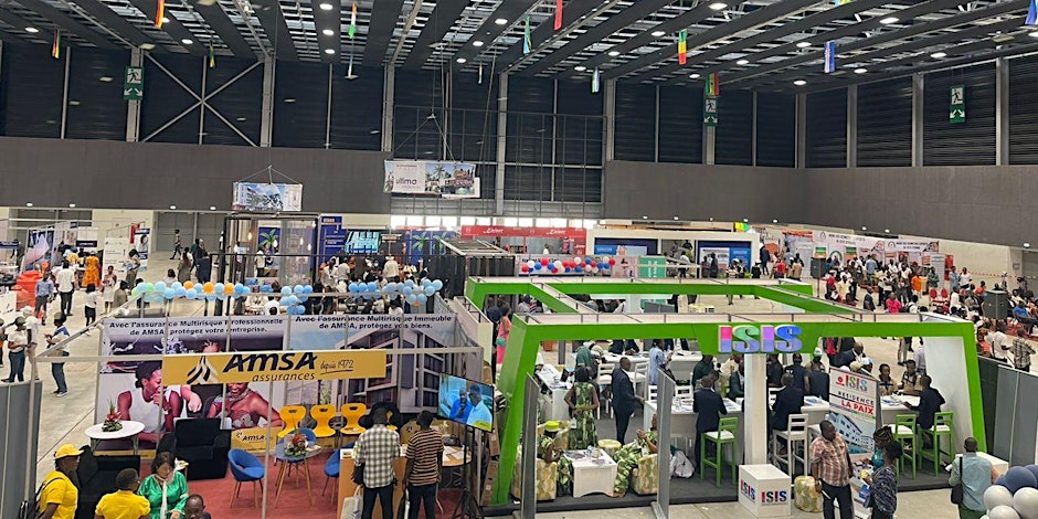  The secret to moving this ancient sphinx screening the time to buy an indoor train.