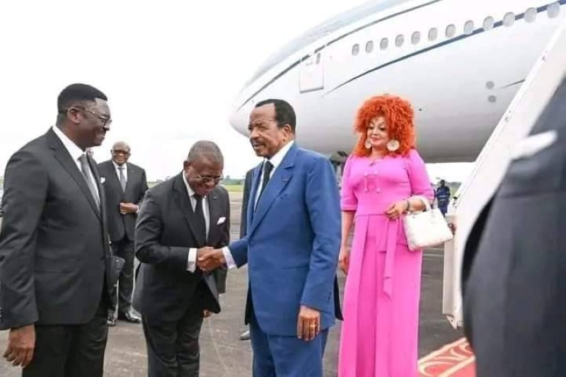 Paul Biya met fin aux rumeurs de décès en rentrant au Cameroun